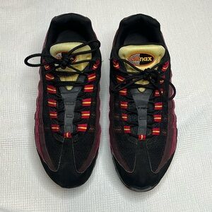 Men 9.5 Nike AirMax. Red, Yellow, Black, Gray & Burgundy